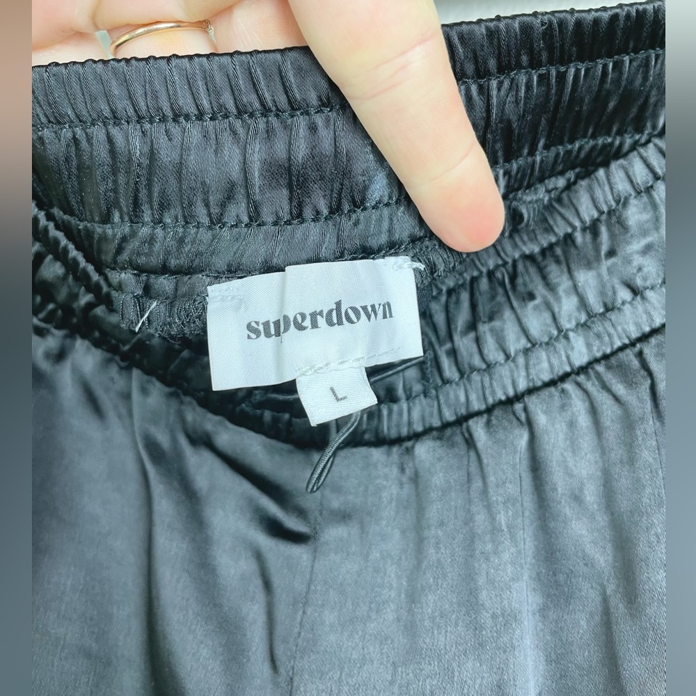 REVOLVE Superdown Women's Large Black Rita Cargo Pant Satin Pockets Drawstring - Picture 11 of 16